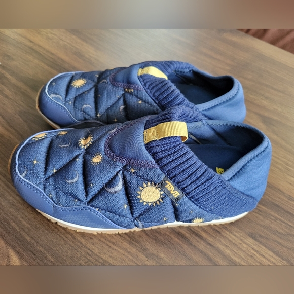 Teva ReEmber Sun And Moon Slip On Outdoor Slipper Women's Size 6 Camping Comfort - Picture 3 of 5